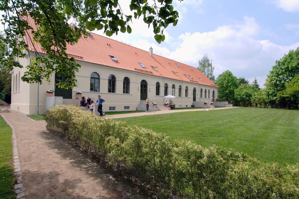 Kavaliershaus Schloss Bluecher Am Finckenersee מראה חיצוני תמונה
