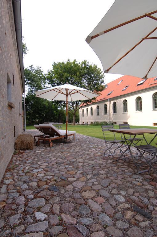 Kavaliershaus Schloss Bluecher Am Finckenersee מראה חיצוני תמונה